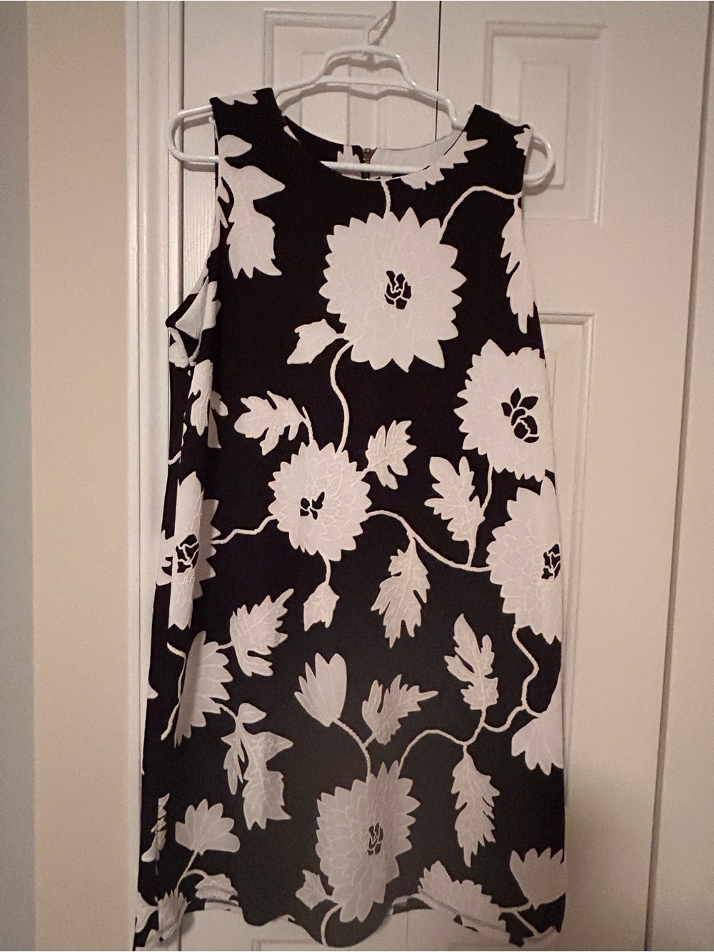 Ronni Nicole Black & White Floral Dress